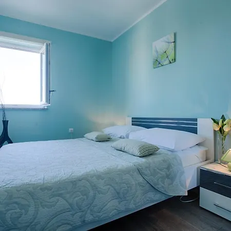 Βίλα Modern With Pool, Quiet Aria, Privacy, Garden - By Traveler Krk Agency Id 2138 Vrh (Krk)