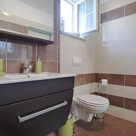 Modern With Pool, Quiet Aria, Privacy, Garden - By Traveler Krk Agency Id 2138 빌라 *