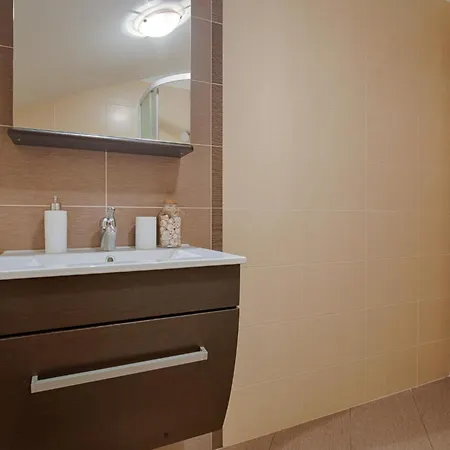 Modern With Pool, Quiet Aria, Privacy, Garden - By Traveler Krk Agency Id 2138 Βίλα Vrh (Krk)