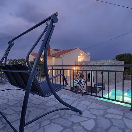 Modern With Pool, Quiet Aria, Privacy, Garden - By Traveler Krk Agency Id 2138 Vrh (Krk)