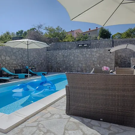 Modern With Pool, Quiet Aria, Privacy, Garden - By Traveler Krk Agency Id 2138 빌라 Vrh (Krk)